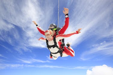 18.000 voet tandem skydive boven Abel Tasman